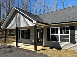 Building Photo - 295 Pony Lake Rd