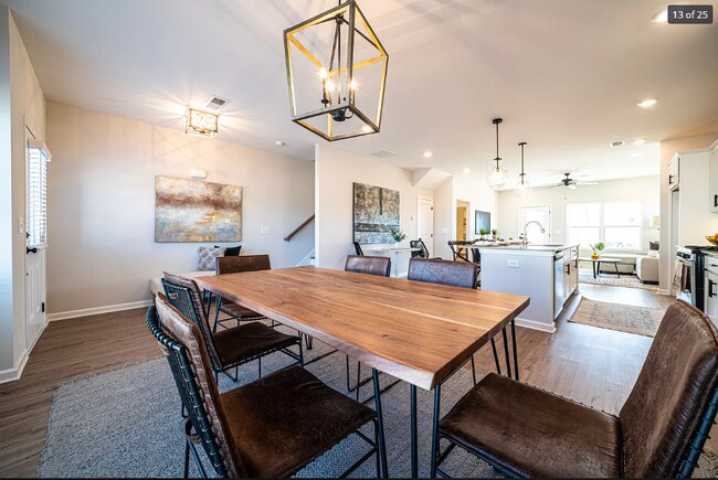 Foto del edificio - 560 Waterpoint Way