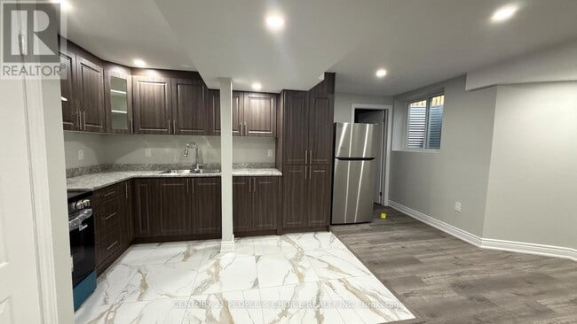 Building Photo - 24 Okanagan Dr