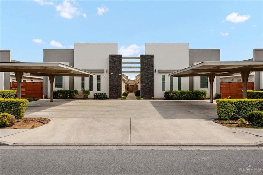 Foto principal - 1705 W Garrison Dr