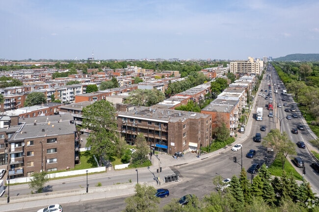 Aerial Photo - 1060 Boul Crémazie O