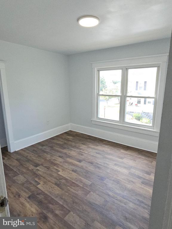 Building Photo - 333 S Rosemont Ave