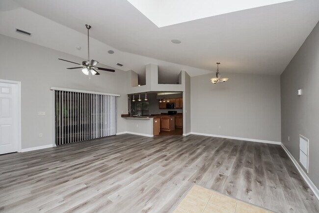 Building Photo - 4480 Abaco Dr