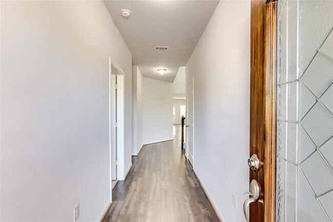 Foto del edificio - 6601 Avila Way