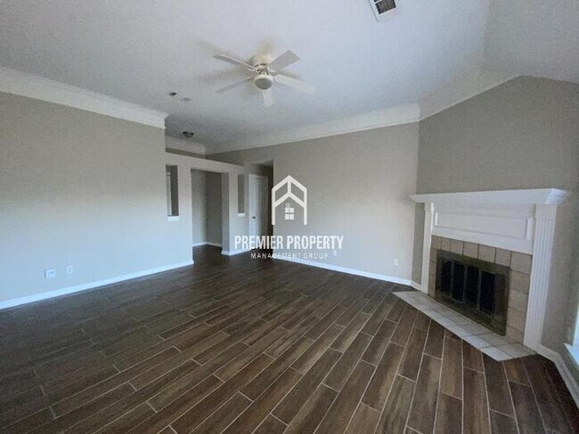 Building Photo - 4327 Cleopatra Dr