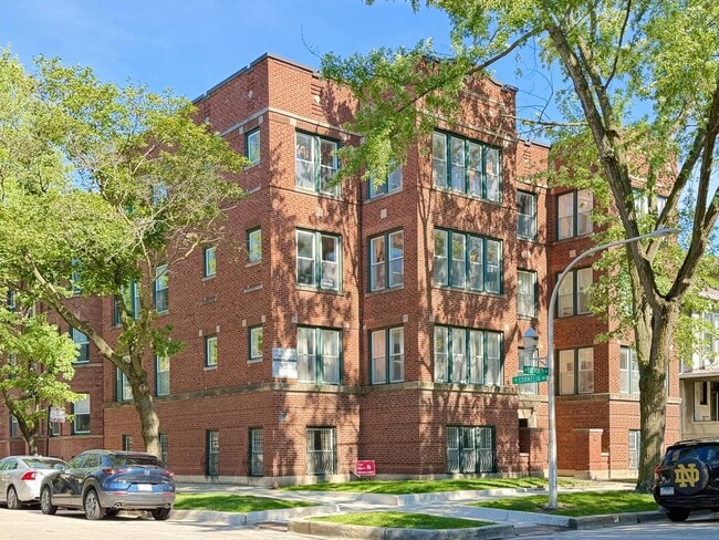 Building Photo - 3455 N Bosworth Ave