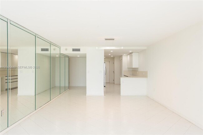 Foto del edificio - 600 Grapetree Dr