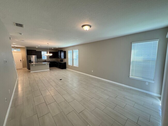 Foto del edificio - GORGEOUS 3 Bd/2.5 Ba in Winter Garden!!