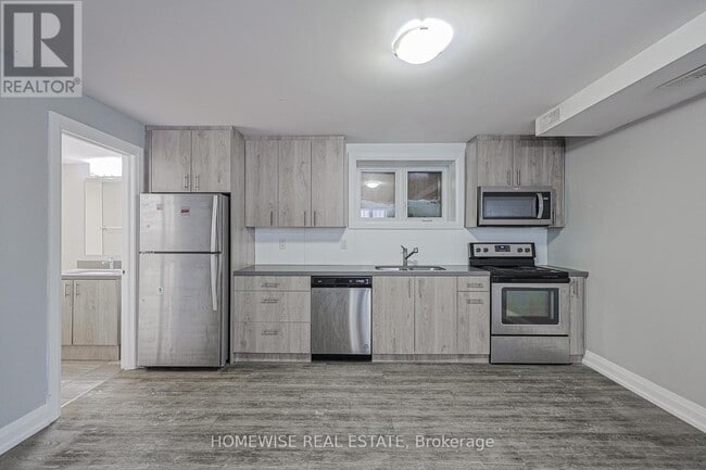 Building Photo - 814 Glencairn Ave