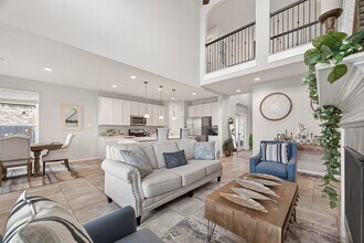 Building Photo - 3723 Lake Varano Cir