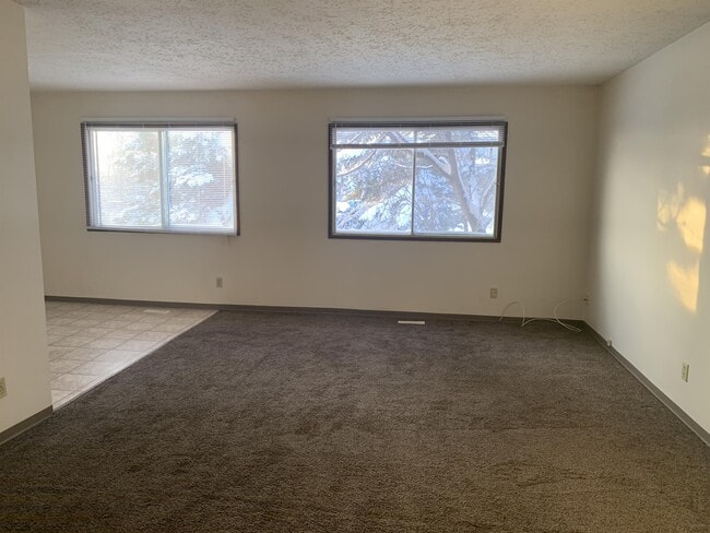 Building Photo - 9719-9793 93 St