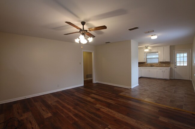 Foto del edificio - Coming Soon! Charming 3 bedroom Home in Ty...