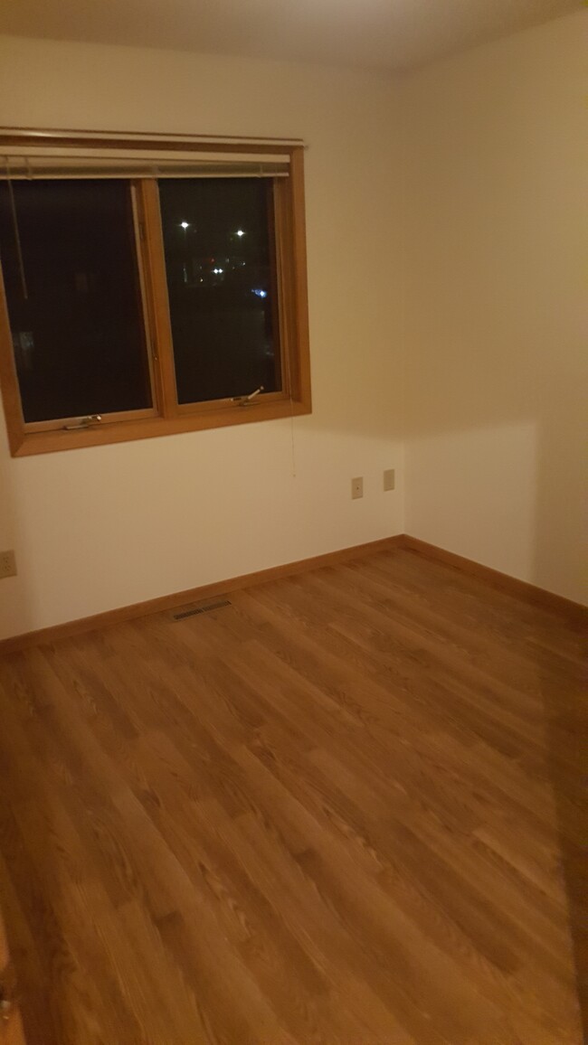 Building Photo - 3942 Meadow Brook ct