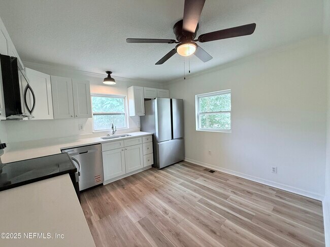 Foto del edificio - 1348 Grant St