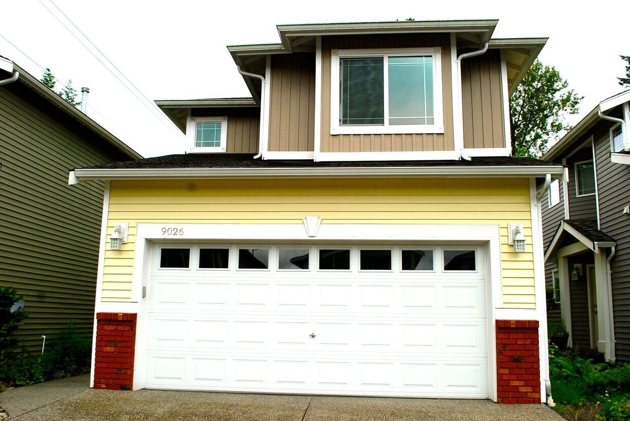 Primary Photo - Lovely 3-Bedroom Home in Lake Stevens FOR ...