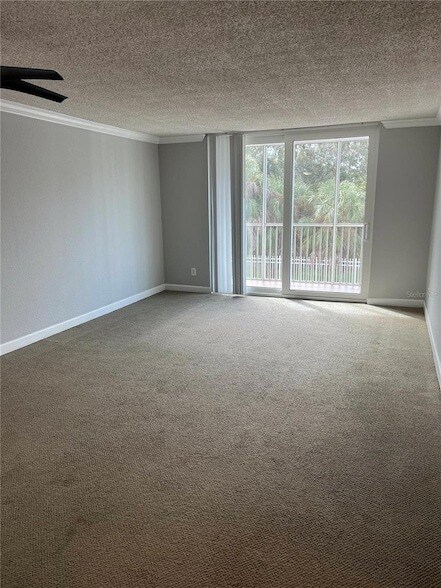 Foto del edificio - 2700 Coconut Bay Ln