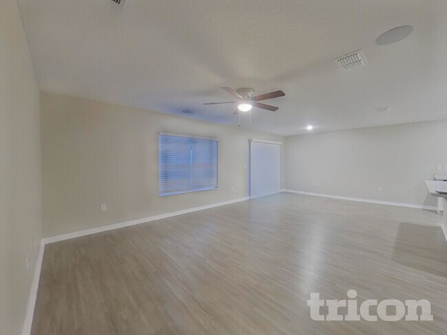 Foto del edificio - 1725 Garden View St