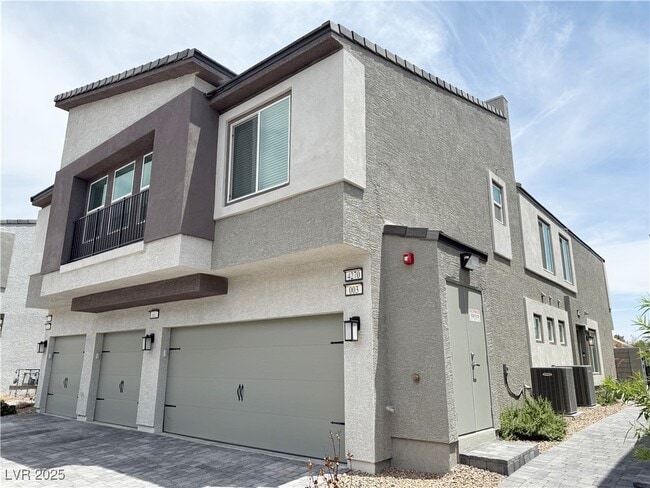 Building Photo - 4270 Lemay St