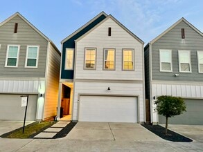 Building Photo - 7713 Johanna Pk Dr