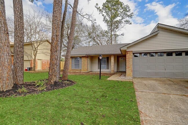 Building Photo - 16310 Timber Valley Dr