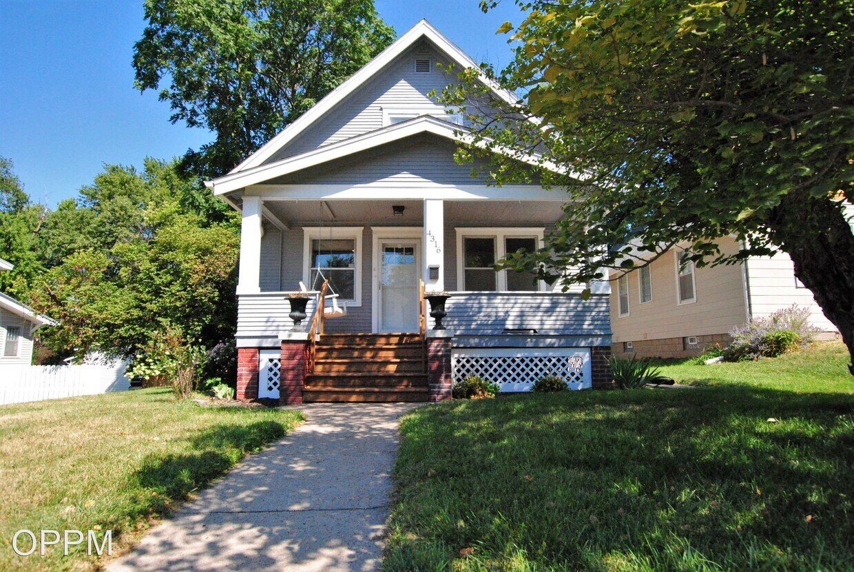 Primary Photo - 2 br, 2 bath House - 4316 Chicago Street