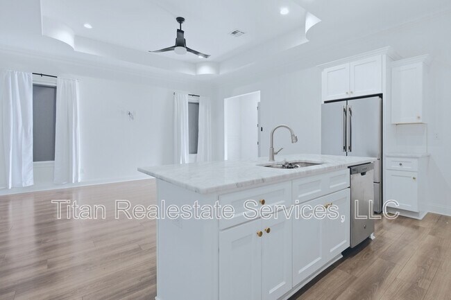 Building Photo - 114 Grays Lndg Ln