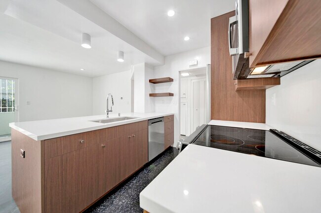 Foto del edificio - 7767 Hollywood Blvd