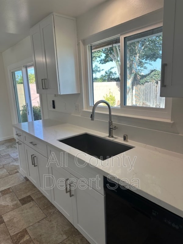 Building Photo - 4801 Kaui Dr