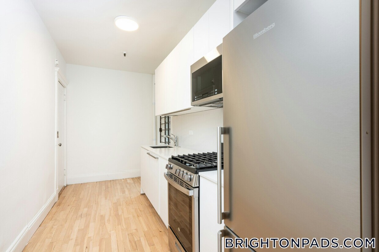 Foto principal - 288 Chestnut Hill Ave