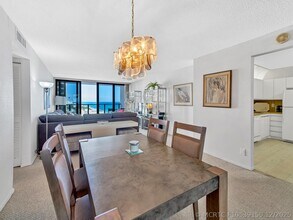 Building Photo - 2301 S Ocean Dr
