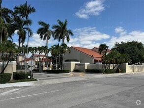 Building Photo - 6405 SW 132nd Ct Cir