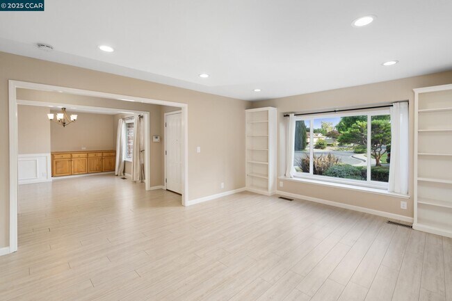 Foto del edificio - 3158 Randick Ct
