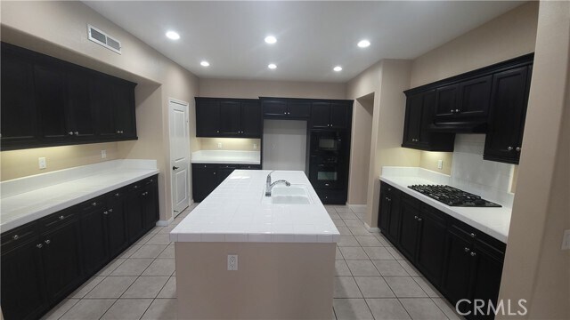 Building Photo - 8625 Candlewood St