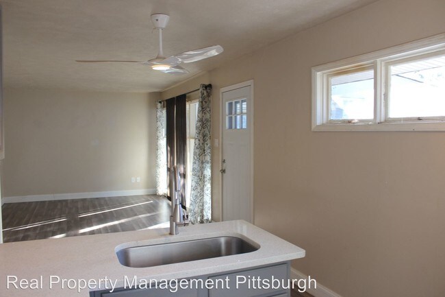 Building Photo - 4 br, 1 bath House - 753 Jefferson