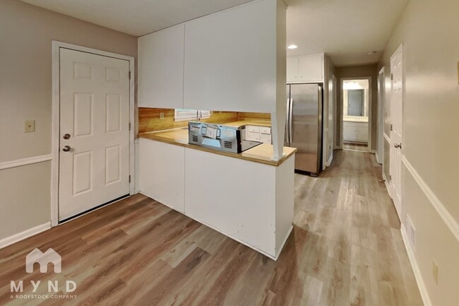 Building Photo - 2115 Grayson Ct