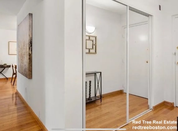Building Photo - 50 Broadlawn Park