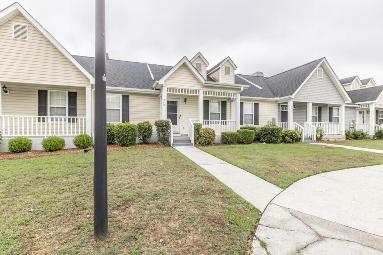 Building Photo - 950 Stoney Brook Ct