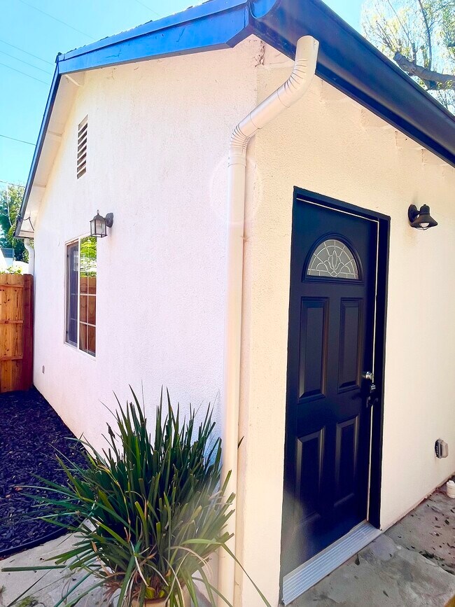 Building Photo - 17234 Welby Way