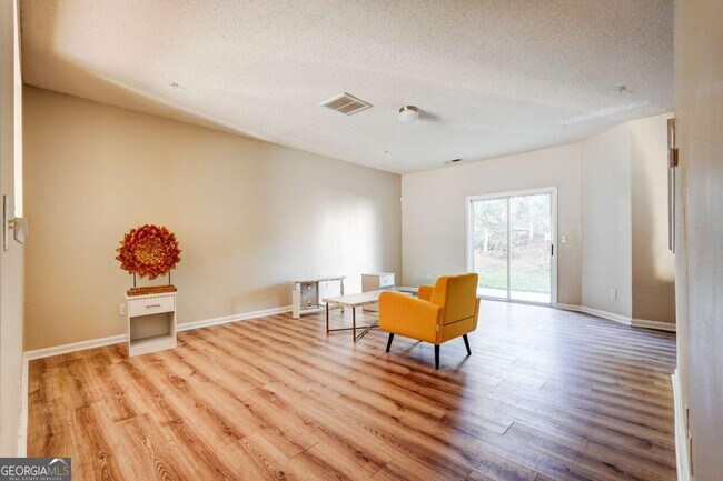 Foto del edificio - 2837 Laurel Ridge Cir