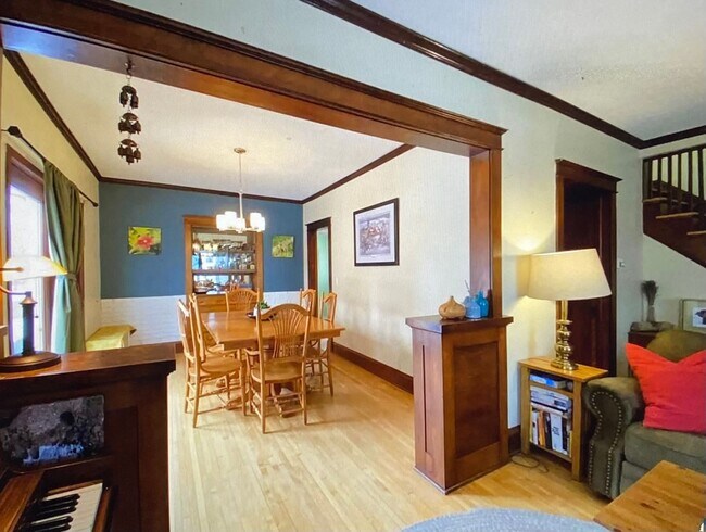Foto del edificio - Available Now!- 3 bed 1 Bath Home! Don't Miss The Chance To Make This Your Home! Also $250 Off Fi...