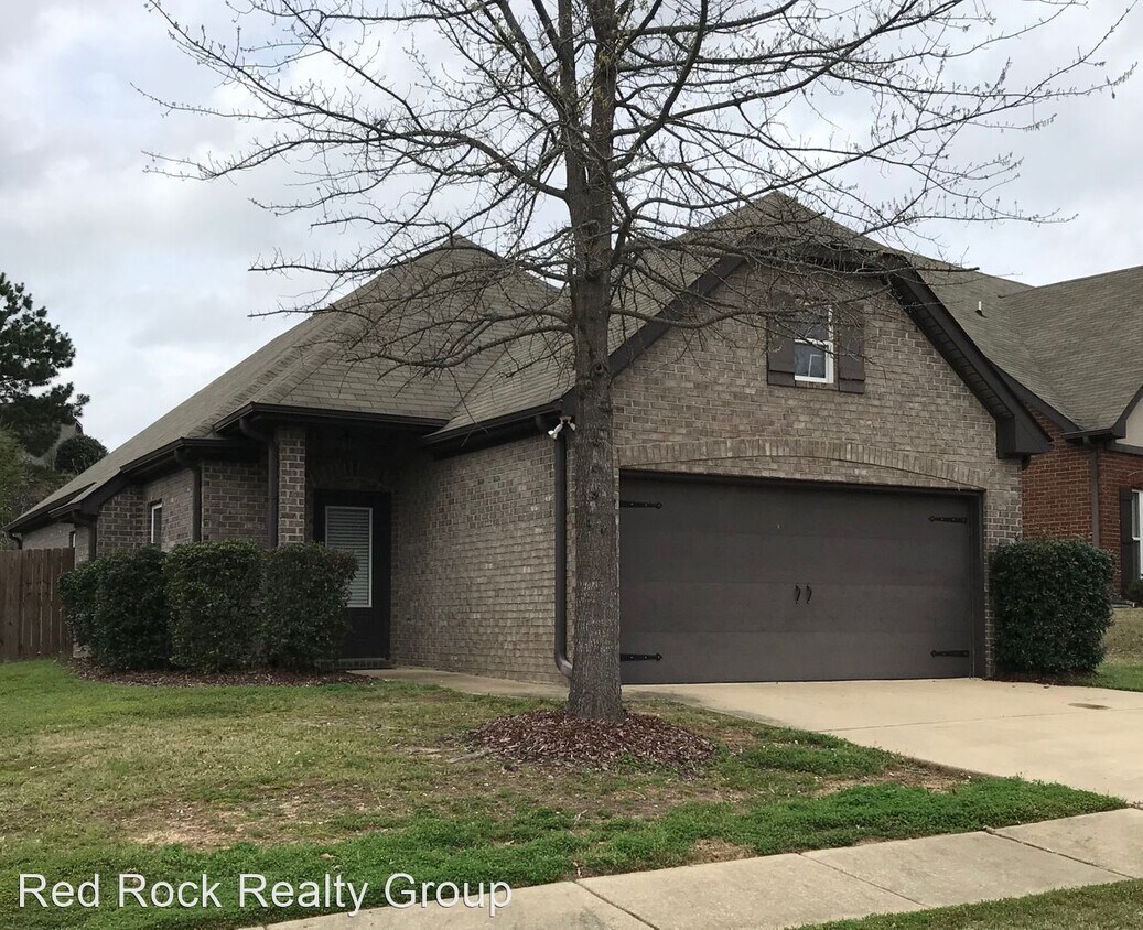 3 br, 2 bath House 218 Oxmoor Place House Rental in Birmingham, AL