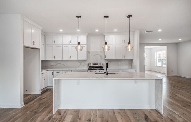 Foto del edificio - Elegant Midtown Memphis Single-Family Home for Lease