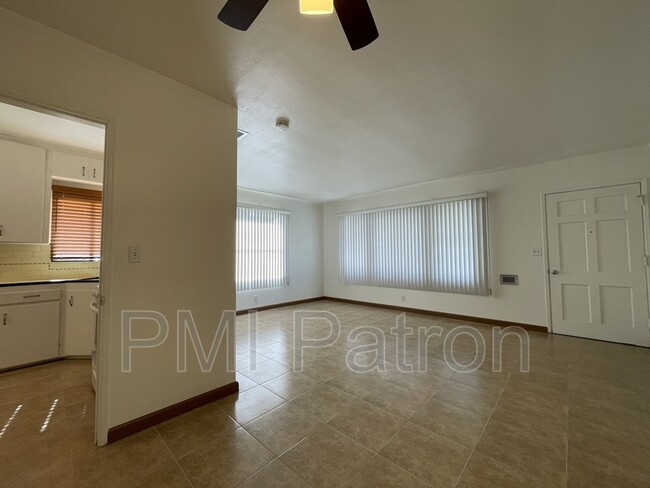Foto del edificio - 1321 W 6th St