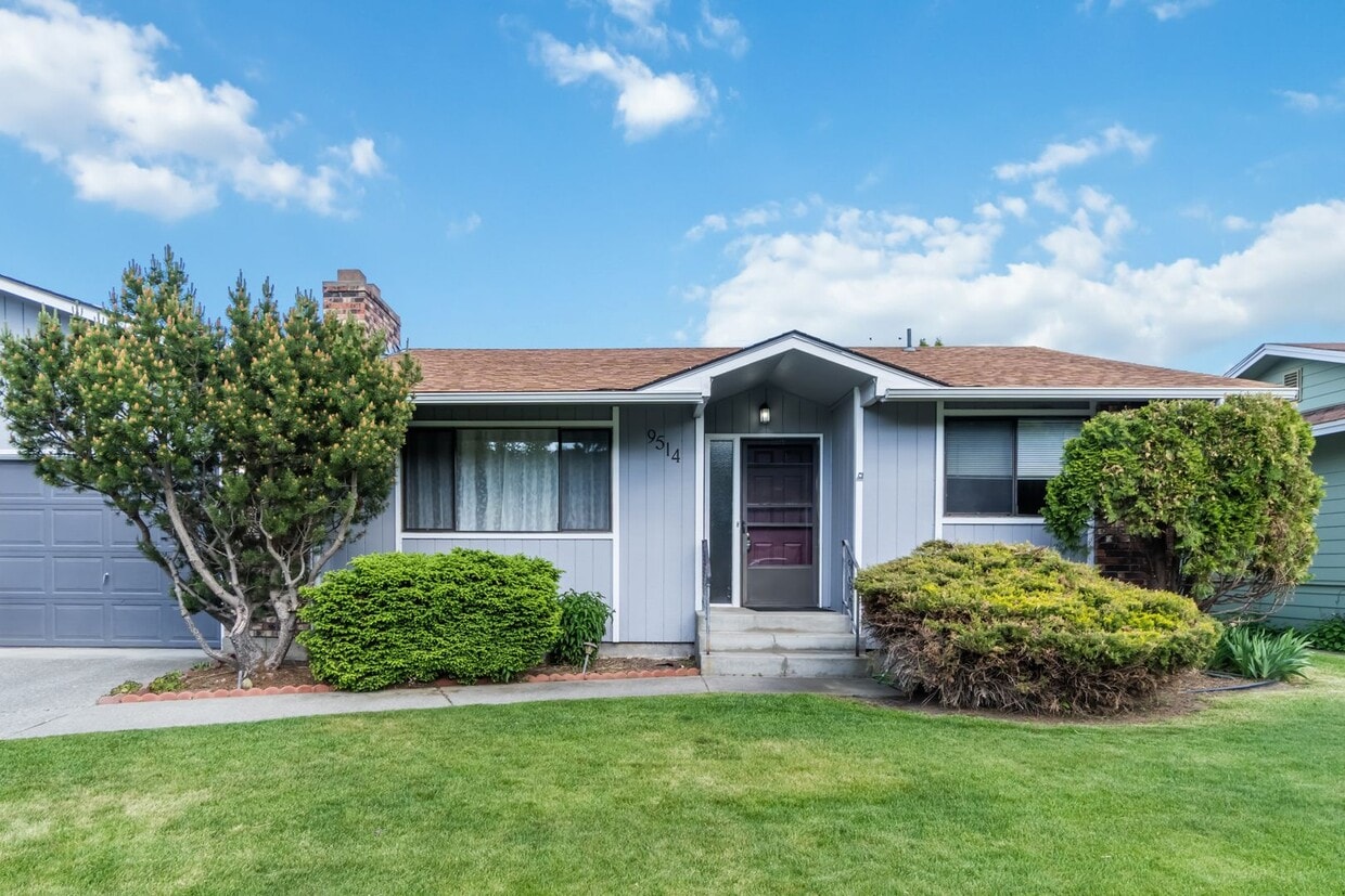 Foto principal - 9415 N Howard St