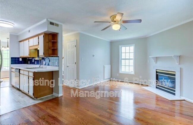 Building Photo - 845 Salem Pointe Ln