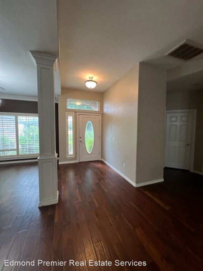 Building Photo - 4 br, 3 bath House - 18205 Bur Oak Dr