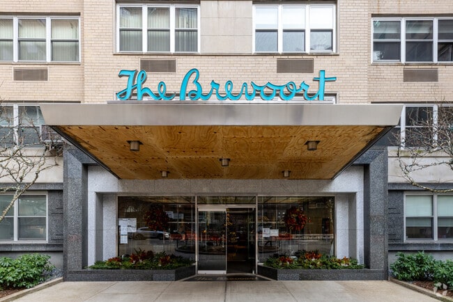 Entrada - The Brevoort at 11 Fifth Avenue