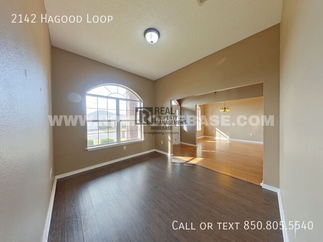 Foto del edificio - 2142 Hagood Loop