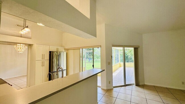Foto del edificio - 16611 68th St N