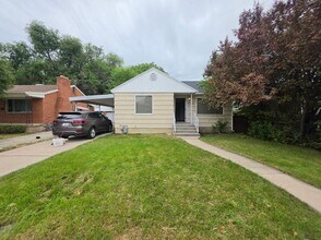 Building Photo - 840 E 350 N St